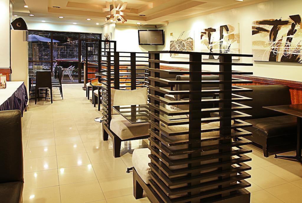 Holiday Plaza Hotel Tuguegarao City Exterior photo