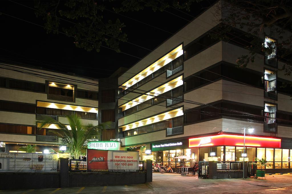 Holiday Plaza Hotel Tuguegarao City Exterior photo