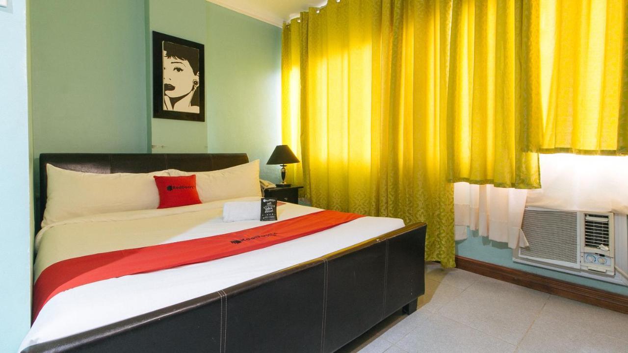 Holiday Plaza Hotel Tuguegarao City Exterior photo