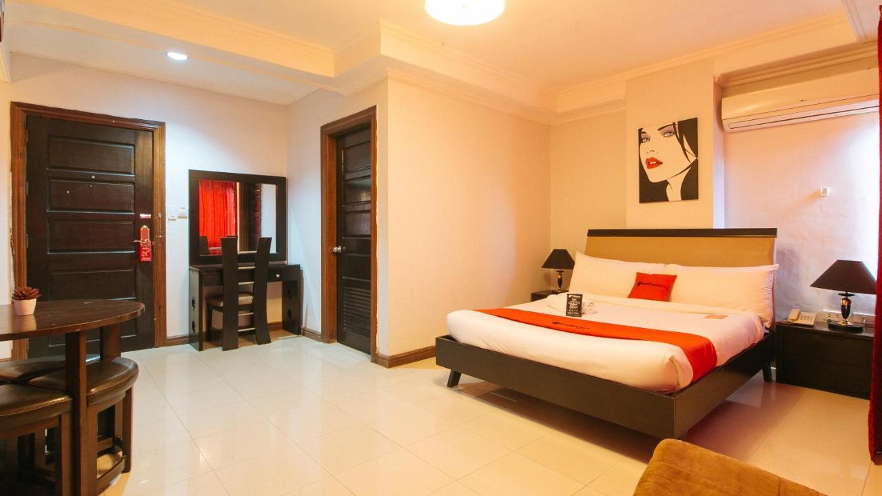 Holiday Plaza Hotel Tuguegarao City Exterior photo