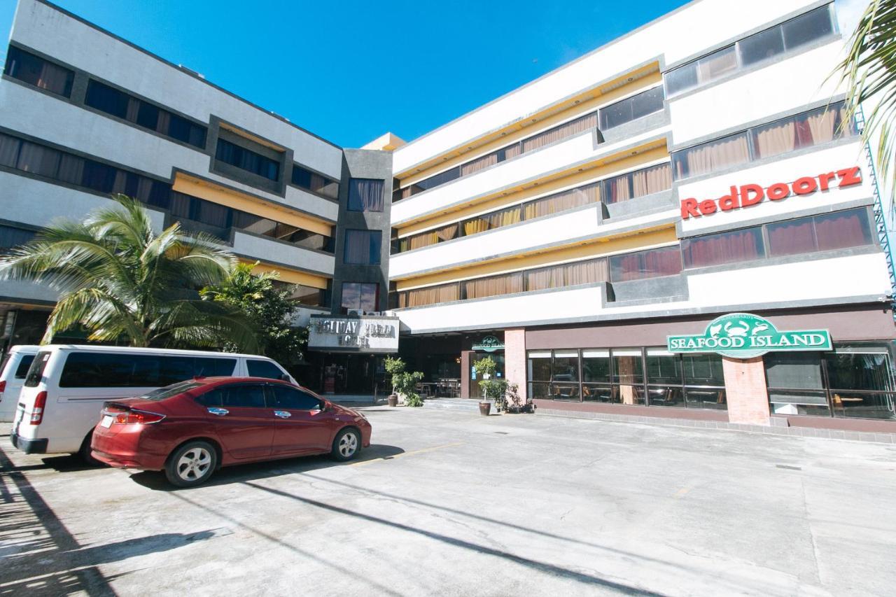 Holiday Plaza Hotel Tuguegarao City Exterior photo